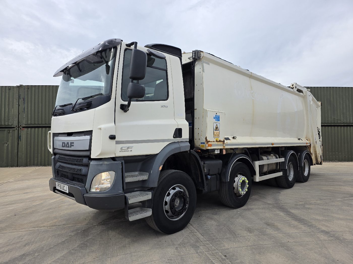 2016 DAF CF370, photograph 1