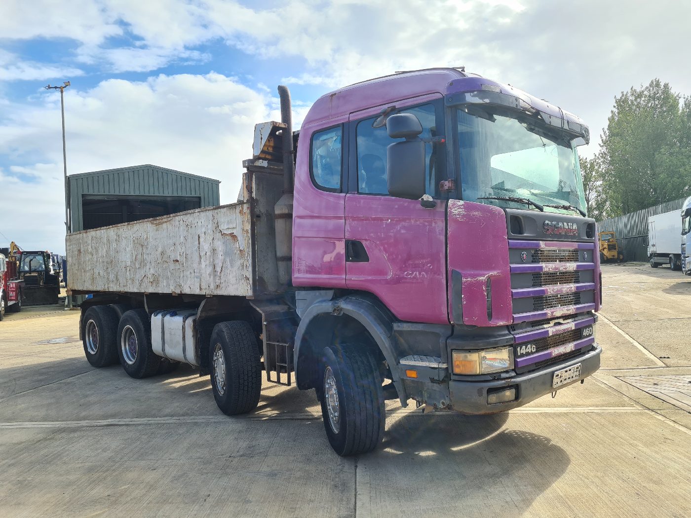 SCANIA R144.460 8X4 TIPPER LHD, photograph 1