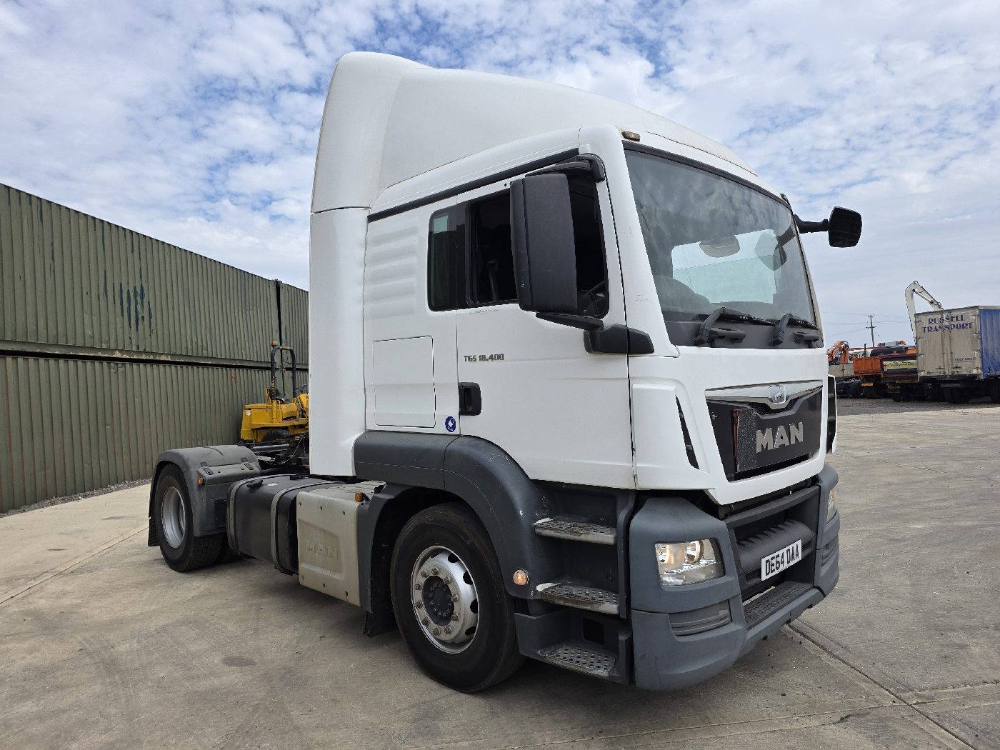 MAN TGS18.400 4X2 TRACTOR UNIT, photograph 1