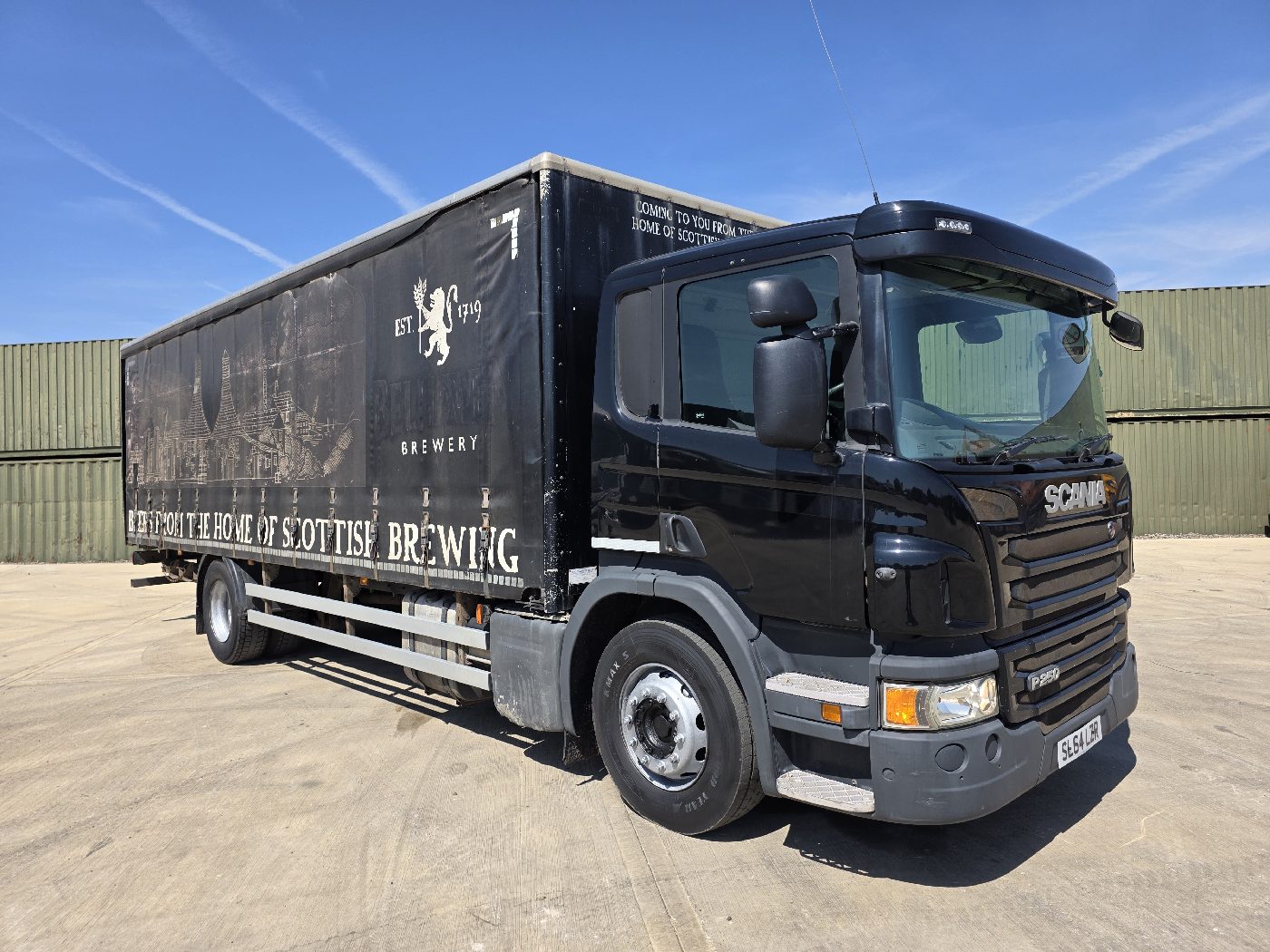 SCANIA P250 4X2 CURTAINSIDER, photograph 1