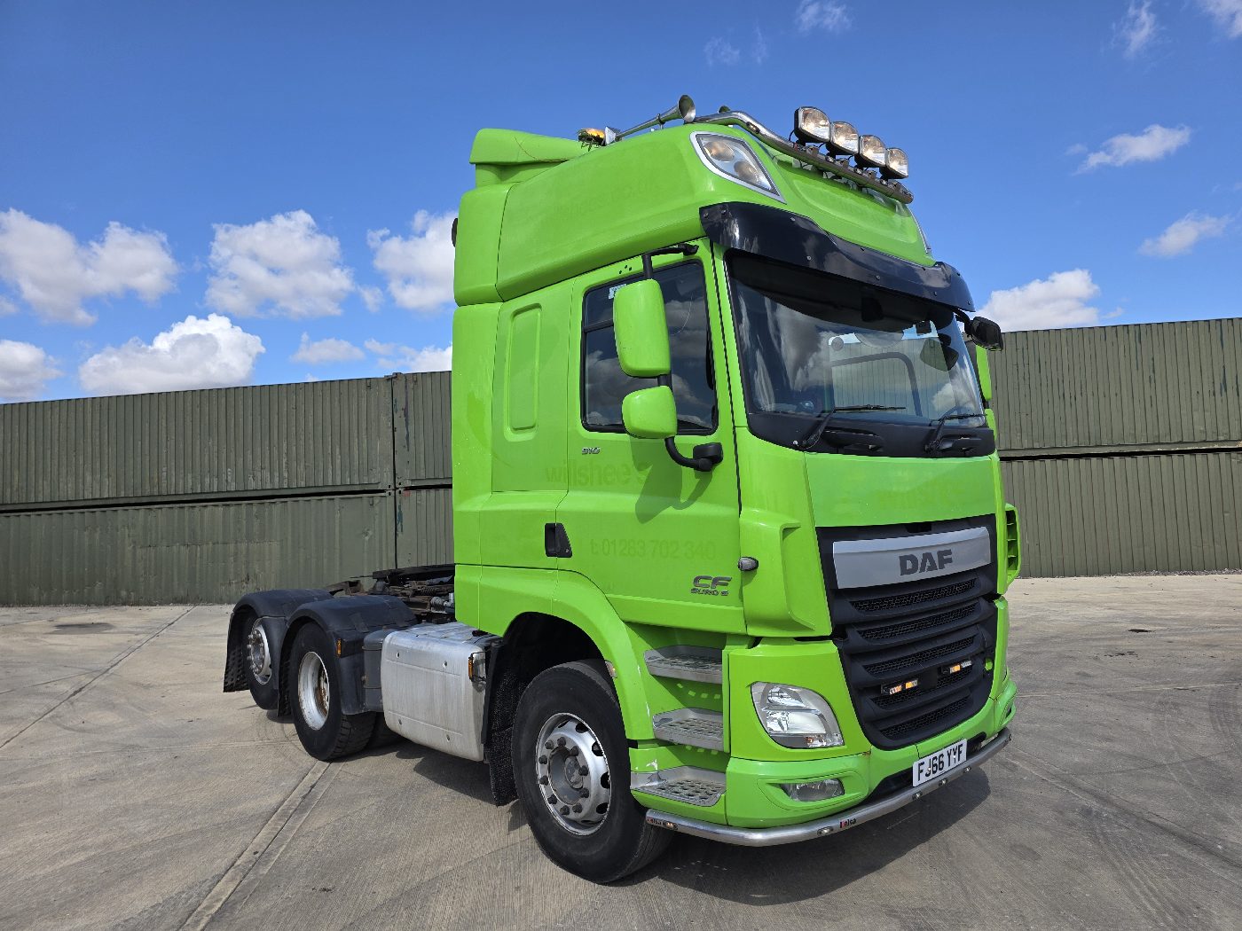 DAF CF510 6X2 TRACTOR UNIT, photograph 1