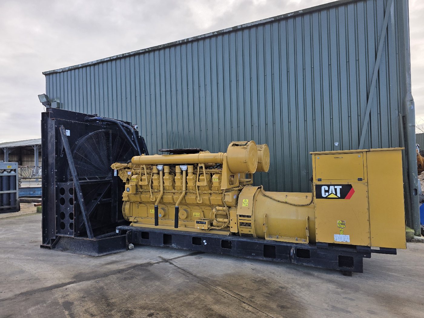 CATERPILLAR 3516 GENERATOR, photograph 1